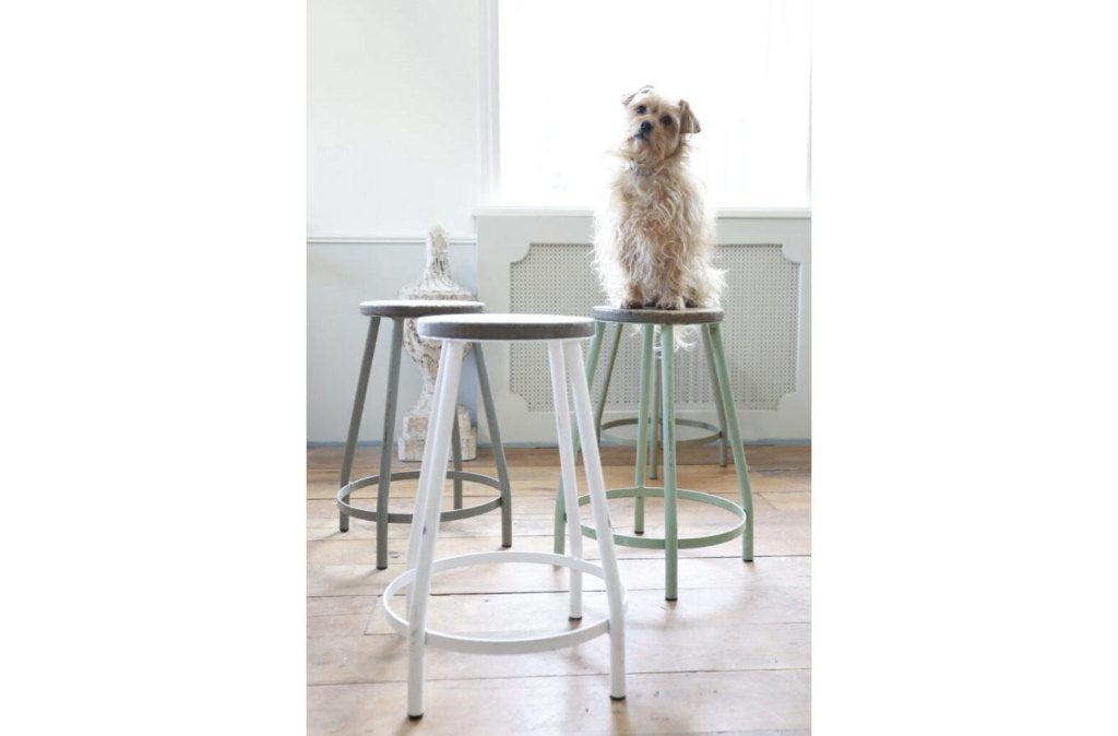 Horeca/event krukjes 52 cm - stapelbaar, metalen onderstel, Huis en Inrichting, Krukjes, Ophalen, Gebruikt, Hout