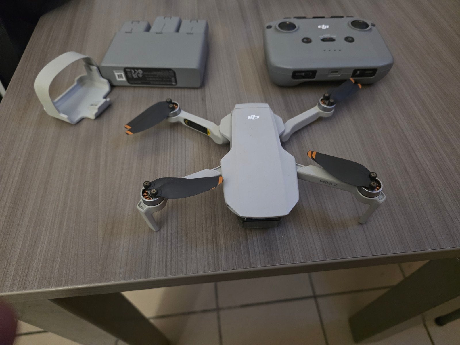 DJI Mini 2 Combo, DJI