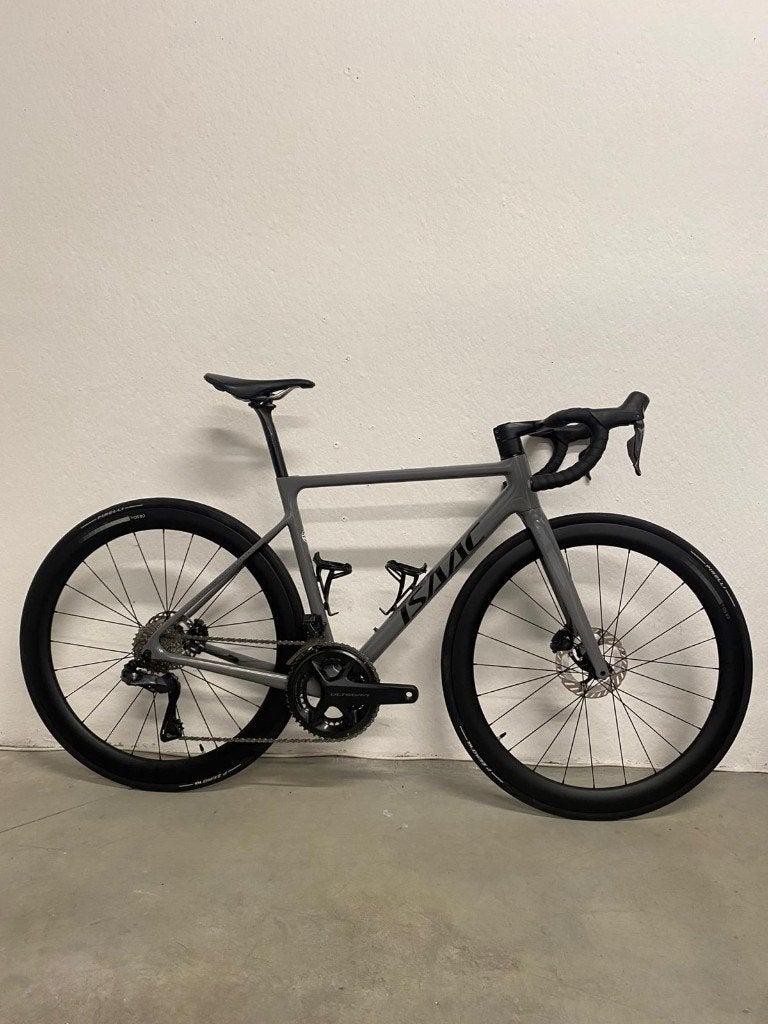koersfiets Isaac Element Granite Grey Model 2026, Fietsen en Brommers, Fietsen | Racefietsen, Ophalen, 28 inch, Carbon, Zo goed als nieuw