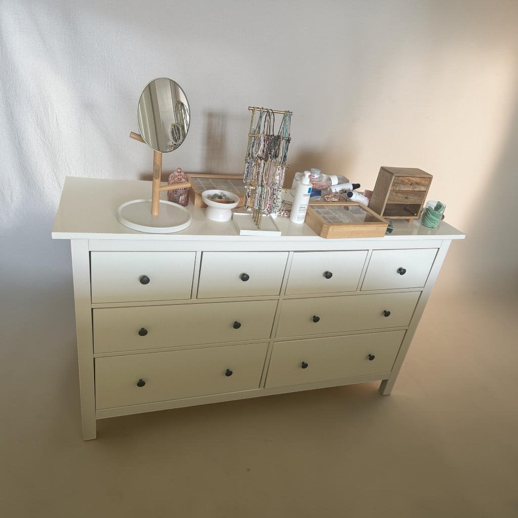 IKEA HEMNES ladekast gelakt wit – uit productie – 8 laden, Huis en Inrichting, Kasten | Ladekasten, Gebruikt, Minder dan 100 cm