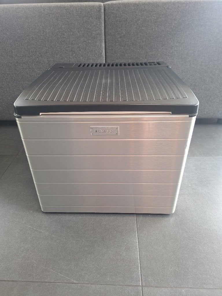 Dometic camping koelkast 41l (12 volt – 230 volt - gas), Caravanes & Camping, Glacières, Enlèvement, Comme neuf, Glacières