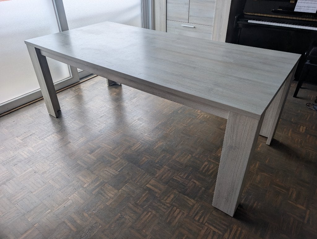 Grote eettafel lichtgrijs/lichtbeige hout – 197 x 95 cm, Huis en Inrichting, Tafels | Eettafels, Ophalen, Lichtgrijs/lichtbeige hout