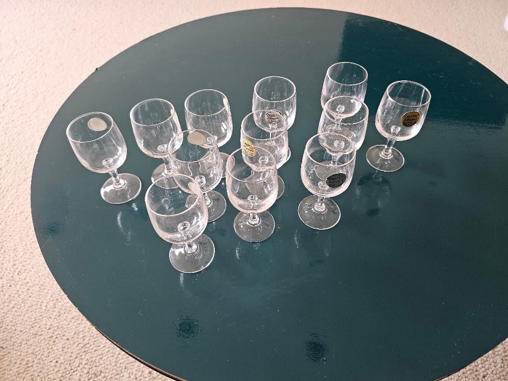 Petits verres à pied Cristal d Arques, Envoi, Utilisé, Verres et Verres à shot