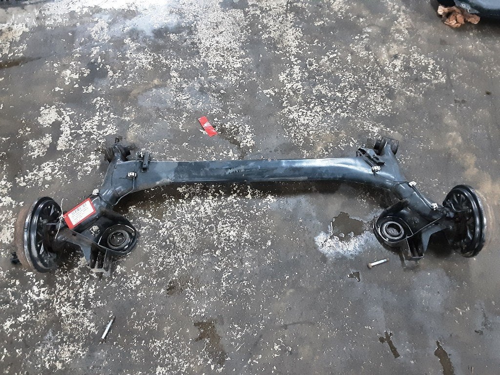 ACHTERAS Skoda Fabia II Combi (01-2007/12-2015), Auto-onderdelen, Remmen en Aandrijving, Skoda, Gebruikt