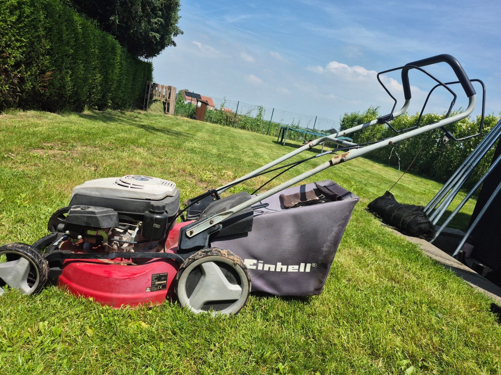 2 grasmachine tondeuse Einhell et powerplus, Jardin & Terrasse, Tondeuses à gazon, Bac de ramassage, Enlèvement