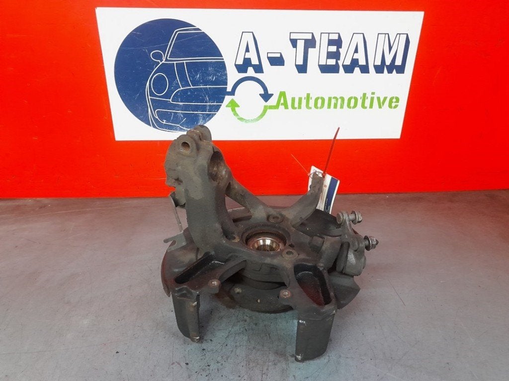 FUSEE AVANT DROITE Skoda Octavia Combi (5EAC), Utilisé, Info@skoda-auto.de, Skoda, Max-Planck-Straße  3-5
64331  Weiterstadt, DE