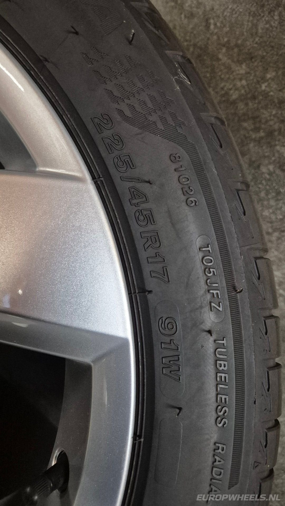 Jantes Richmond 17 pouces pour VW Golf 8, 7, 6 et 5 avec pne, Autos : Pièces & Accessoires, Pneus et Jantes, Véhicule de tourisme
