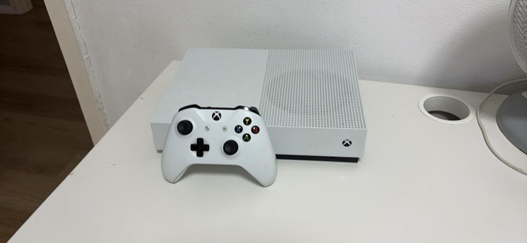 Xbox One, Games en Spelcomputers, Spelcomputers | Xbox One, Ophalen, Zo goed als nieuw, Xbox One