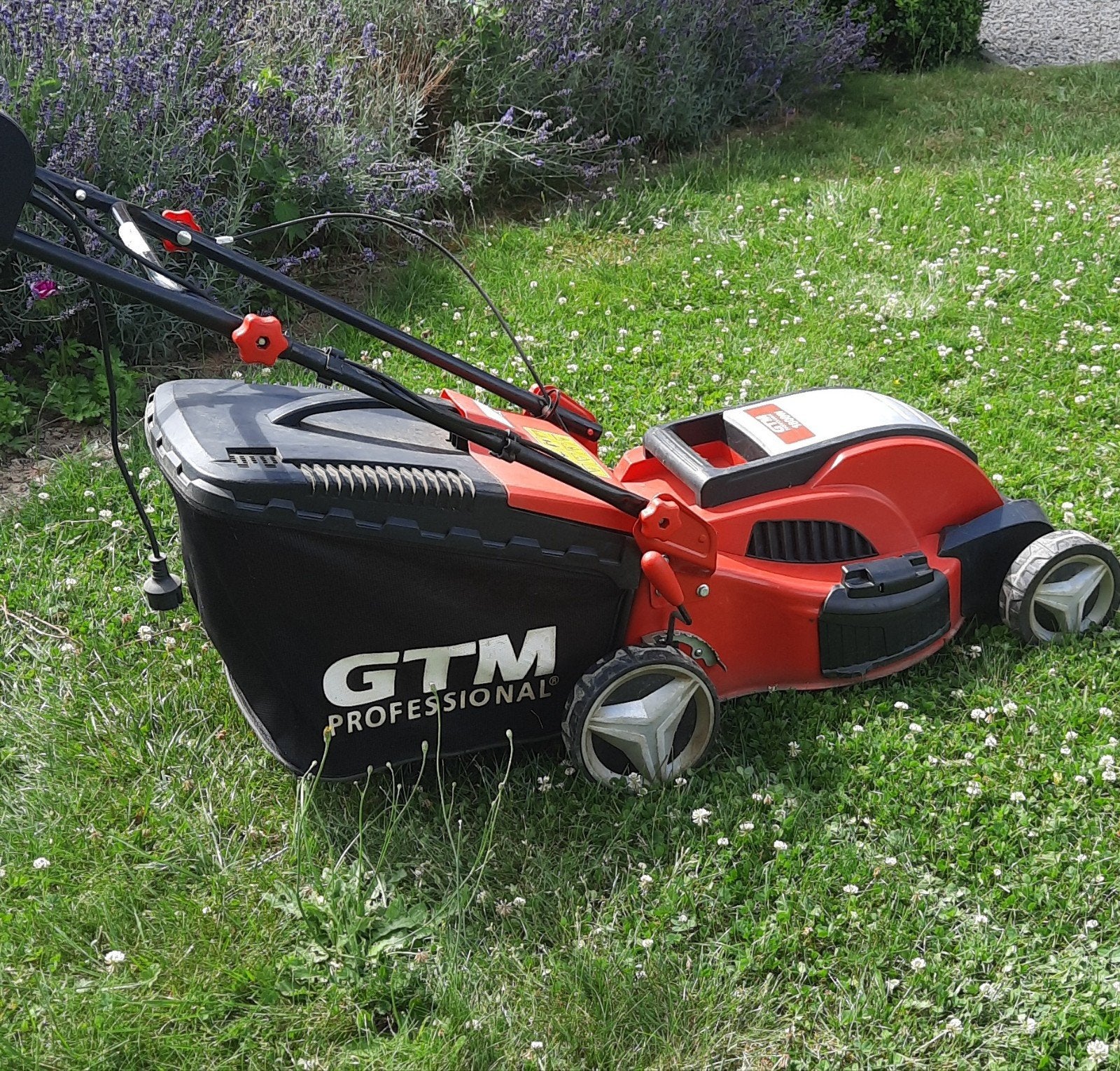 Tondeuse électrique GTM 1800W autotractée, Jardin & Terrasse, Enlèvement
