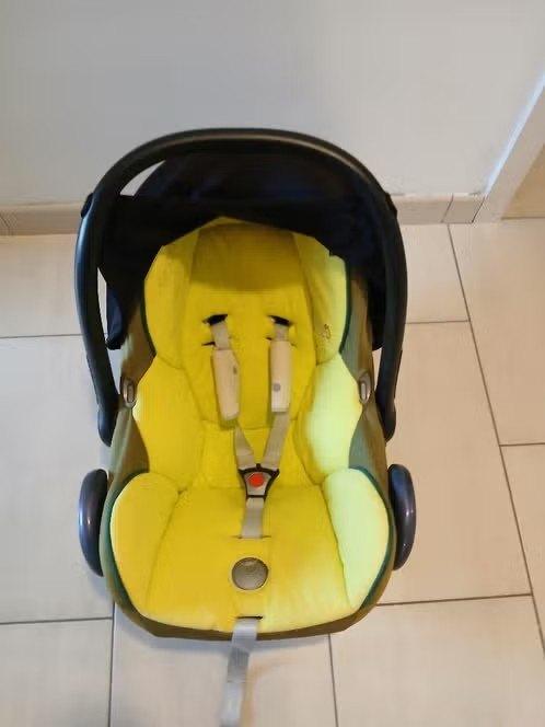 Maxi Cosi zwart/geel, Kinderen en Baby's, Autostoeltjes, Ophalen, Zo goed als nieuw, Maxi-Cosi, Autogordel