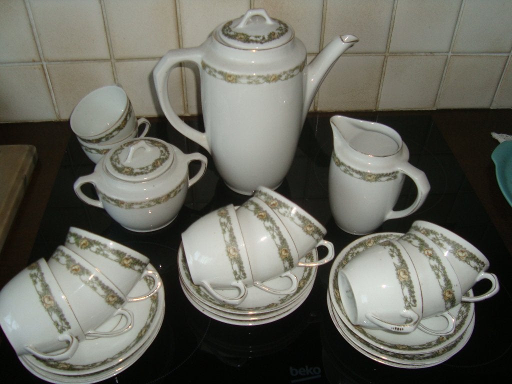 Art Deco koffieservies. Baudour, Defvuisseaux., Ophalen