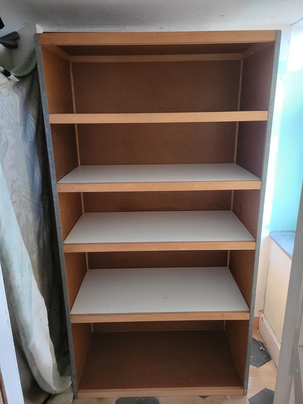 étagère Kewlox, Enlèvement, H, H, H