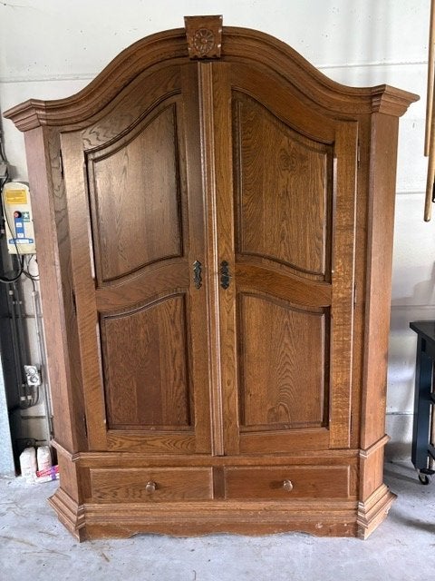 Armoire, 100 à 150 cm, Utilisé, Chêne, Avec porte(s)