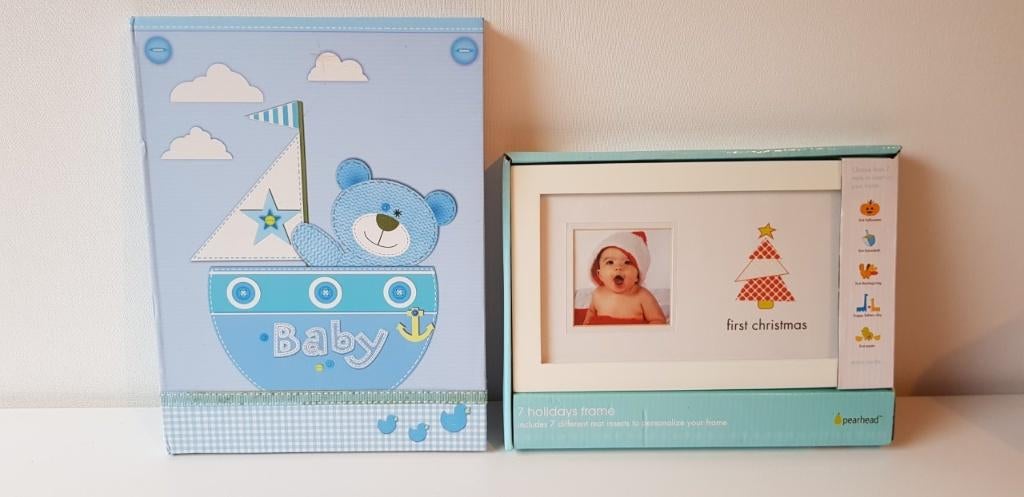 nieuw: babydagboek + kader "first", Kinderen en Baby's, Kraamcadeaus en Geboorteborden, Ophalen, Nieuw, Kraamcadeau