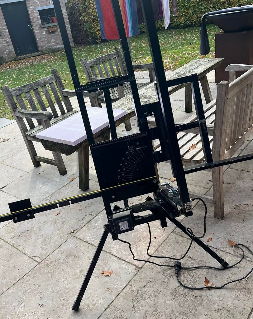 Elektrische snijtafel voor isolatie, Doe-het-zelf en Bouw, Ophalen, Gebruikt, Overige materialen