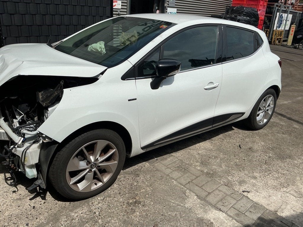 ETRIER DE FREIN AVANT GAUCHE ABS Renault Clio IV (5R), Renault, Utilisé, Peter-Huppertz-Straße 5
51063  Köln, DE, Dialog.deutschland@renault.de