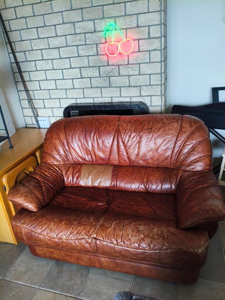 Bank in vintage retrolook — bruin — GRATIS, Kunststof, Gebruikt, 150 tot 200 cm, Tweepersoons