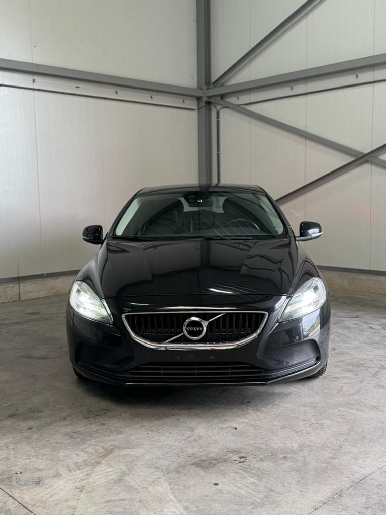 Volvo V40 2.0d 2019 | Euro 6    (Overname mogelijk), Autos, Volvo, Cuir, Euro 6, Entreprise, 5 portes