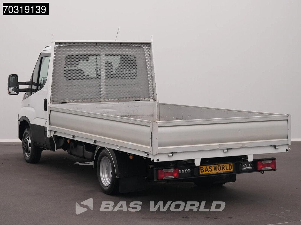Iveco Daily 35C18 3.0L 180PK Automaat Luchtvering Dubbelluch, Auto's, Bestelwagens en Lichte vracht, Automaat, Gebruikt, Euro 6