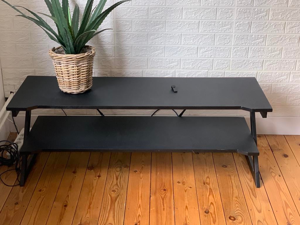 Tv tafel, Tuin en Terras, Ophalen, Zo goed als nieuw