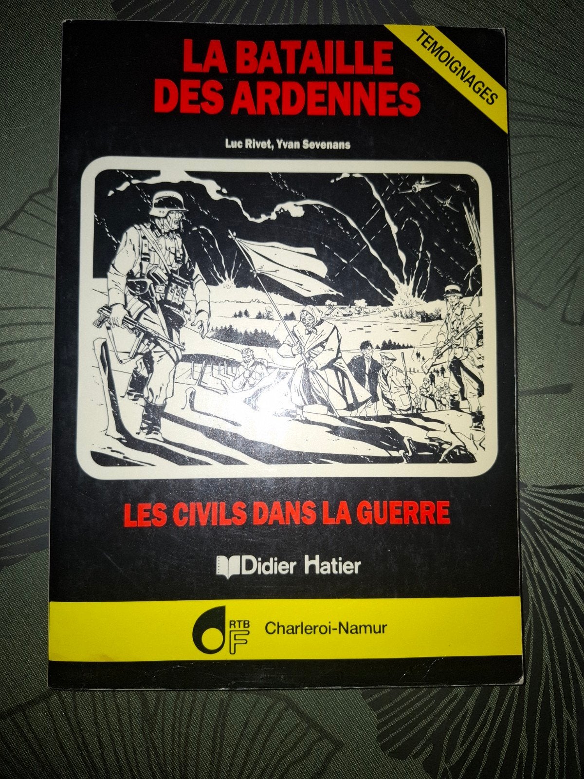 livre sur la bataille des ardennes, Collections, Enlèvement ou Envoi, Autres