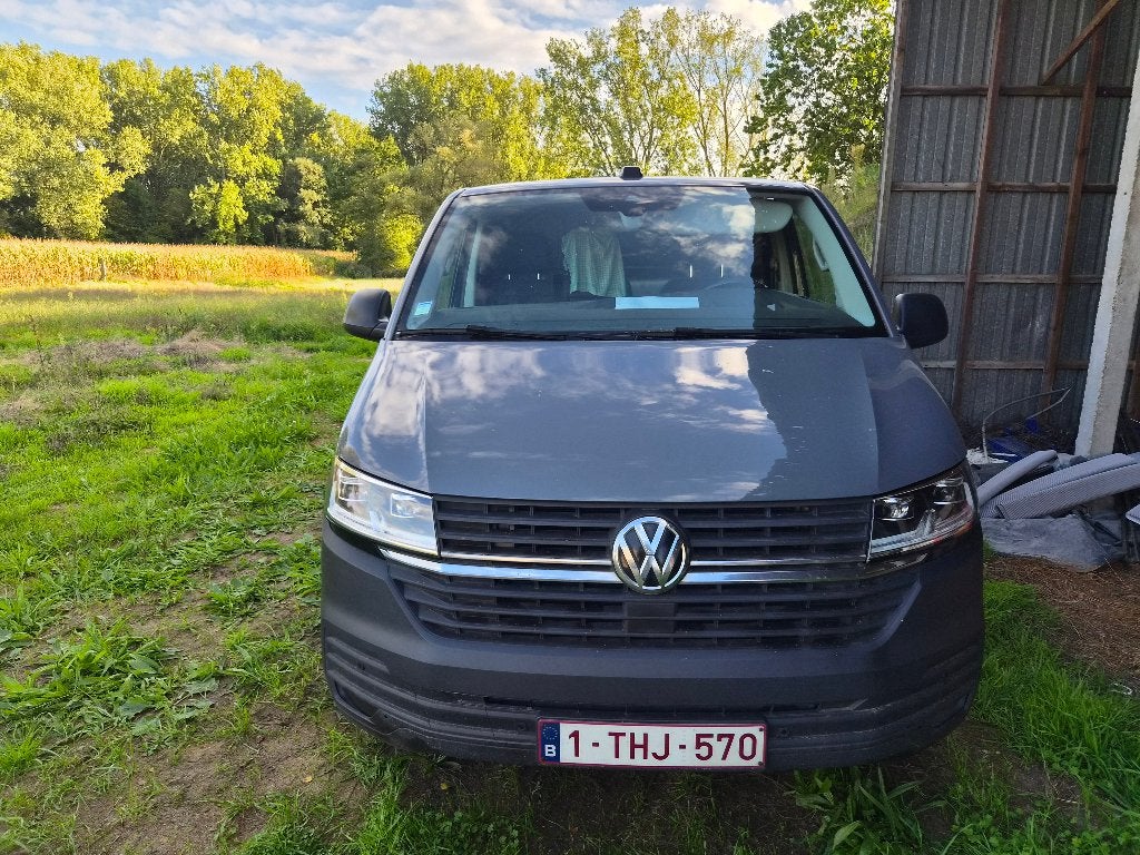 Volkswagen Transporter 6.1 trekhaak 150PK Automaat DSG, Auto's, Dealer onderhouden, Stof, Diesel, Grijs
