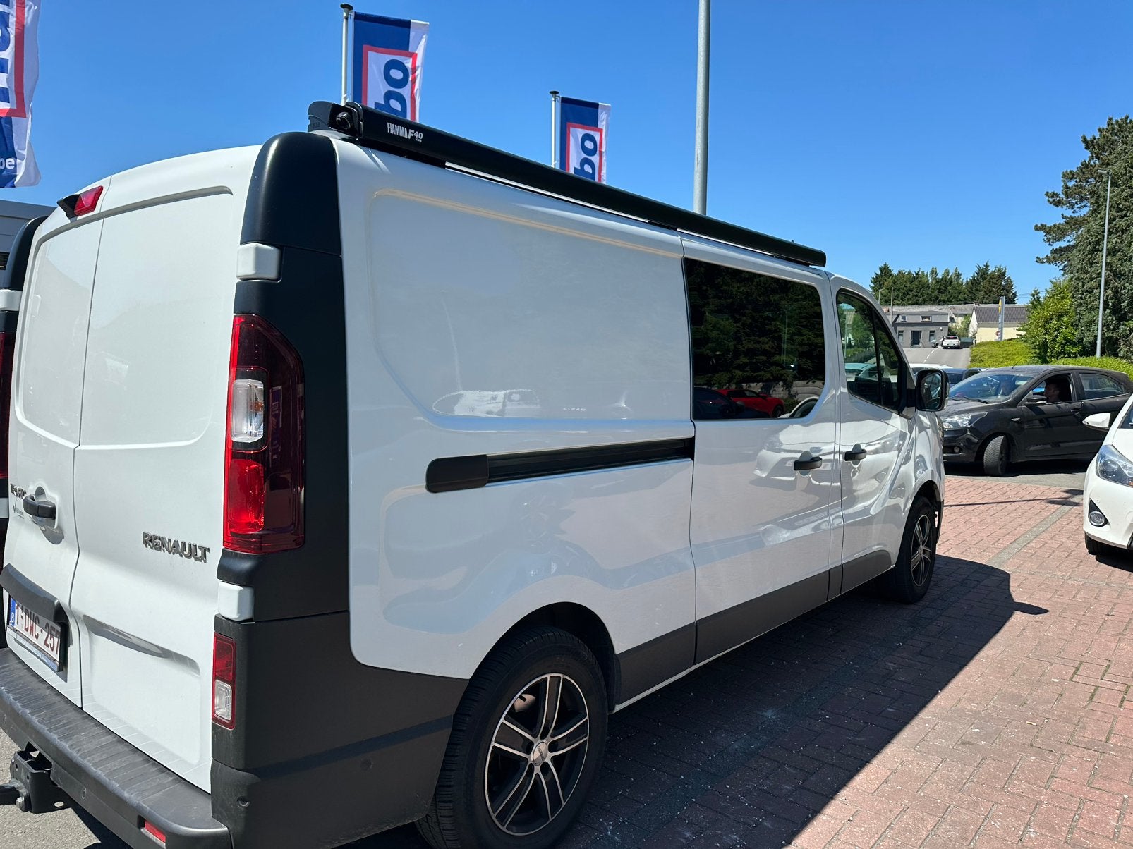 Renault trafic 2l auto aménagé 2024, Caravanes & Camping, Autres marques, Diesel, Automatique, Particulier