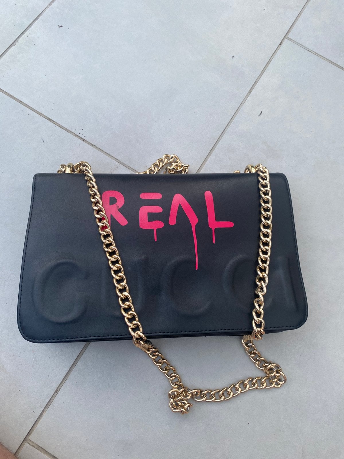 Real gucci schouder tas nieuw!, Handtassen en Accessoires, Tassen | Damestassen, Ophalen, Zo goed als nieuw