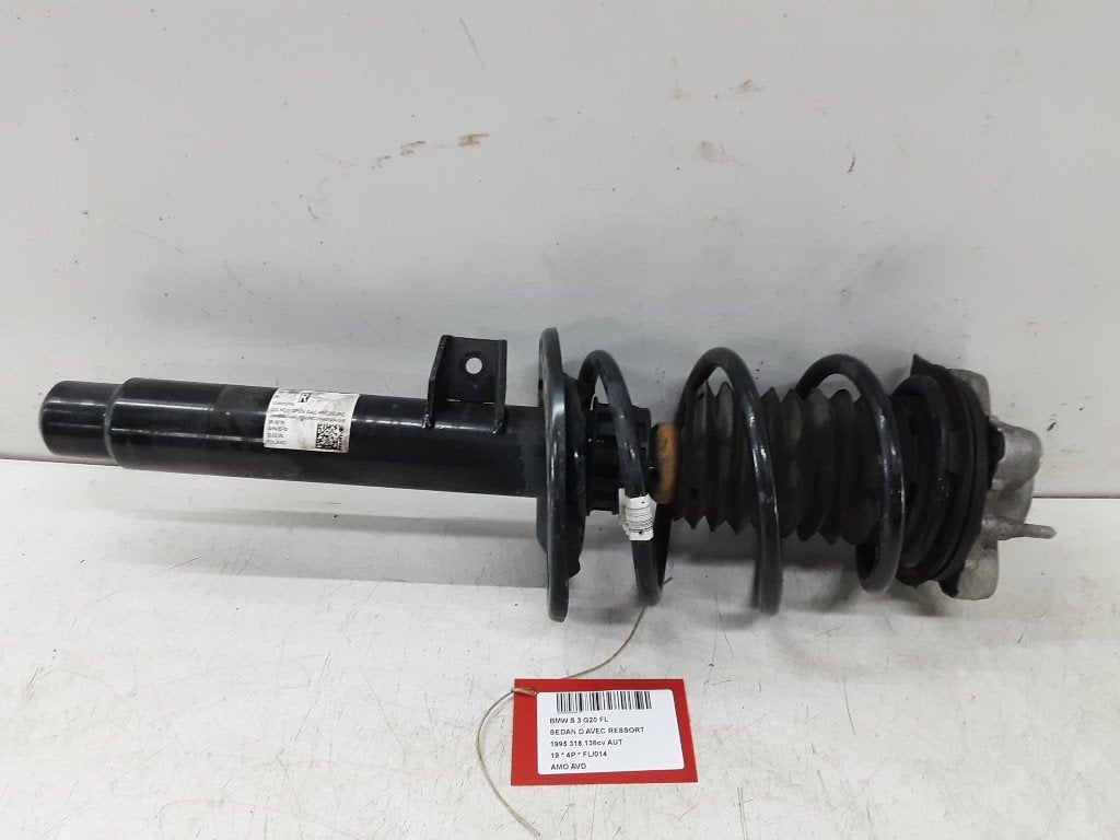 AMORTISSEUR OU ABSORBEUR DE CHOC AVANT DROIT 3 serie (G20), Mevr. I. Hauben, Utilisé, BMW, Rue de l'Espoir 34 34
4030  GRIVEGNÉE, BE