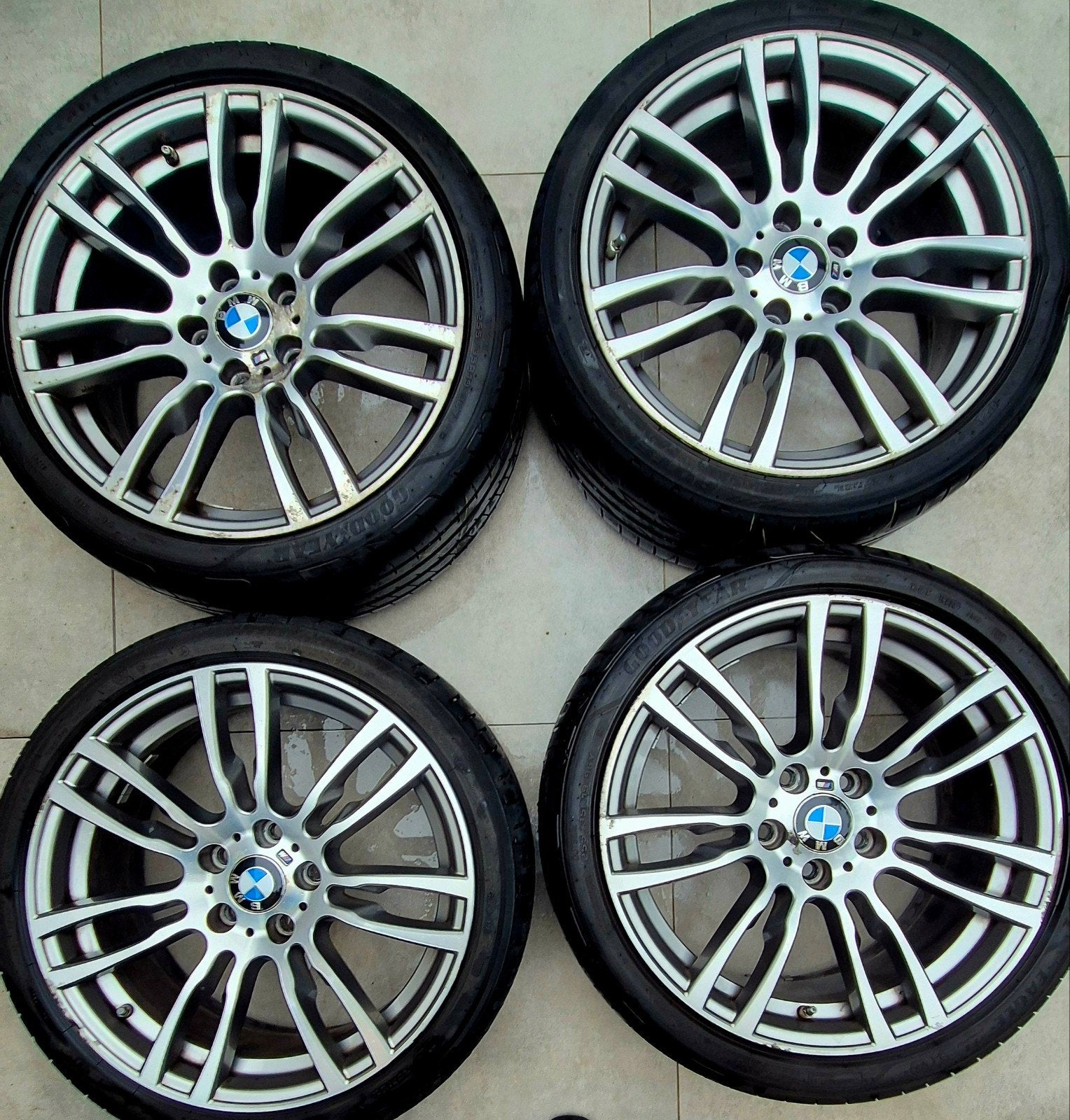 JANTES BMW 19 POUCES LES PLUS LARGES EN M D'ORIGINE AVEC DE, Autos : Pièces & Accessoires, Enlèvement, 19 pouces, Pneus été, Pneus et Jantes