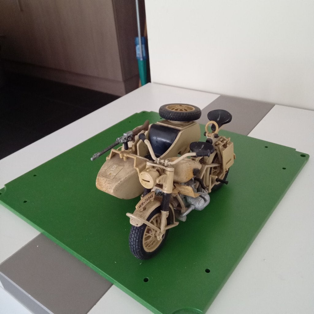 SIDE CAR POLISTIL BMW ALLEMAGNE - 1/24, Hobby & Loisirs créatifs, Enlèvement ou Envoi
