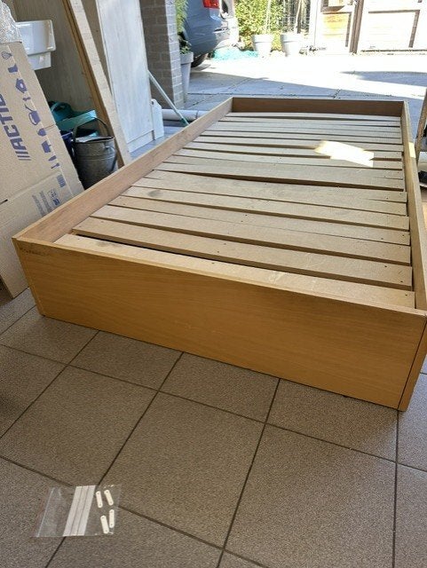 1 persoonsbed volledig uit hout, Enlèvement, Utilisé, Autres couleurs, Bois