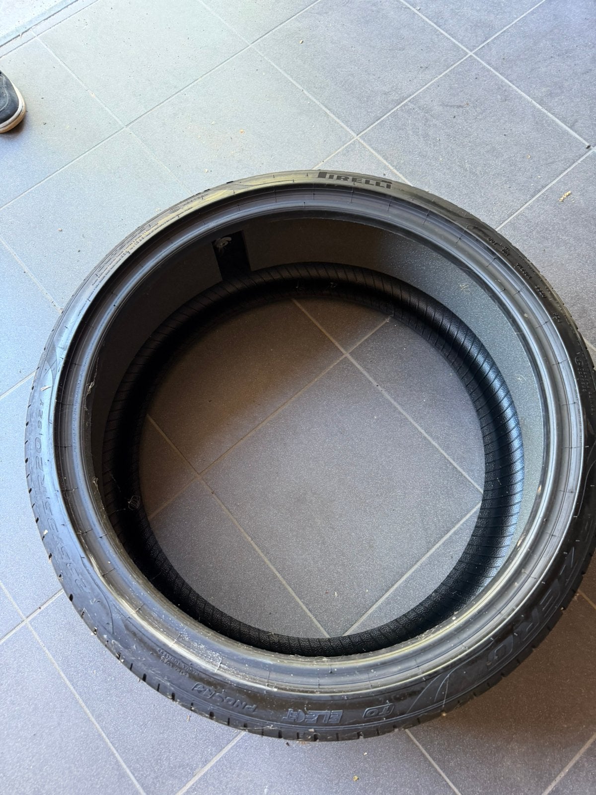 Pirelli Pzero 235/35/R20 92Y, Auto-onderdelen, Banden en Velgen, Ophalen, Gebruikt, 235 mm, Band(en)