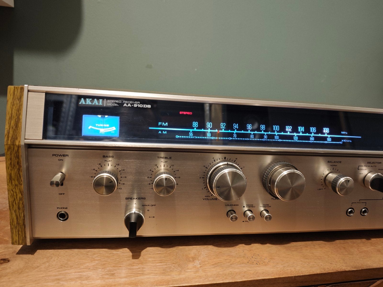 AKAI AA-910 DB, Audio, Tv en Foto, Ophalen