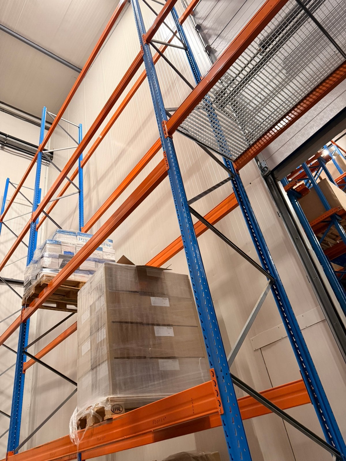 Pallet stelling stow, Ophalen