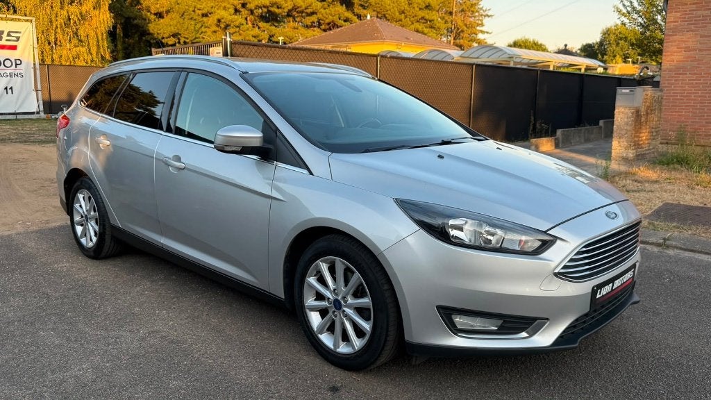 Ford Focus 1.6 Tdci | Titanium - Cruise Controle |, Auto's, Stof, Zwart, 4 cilinders, Bedrijf