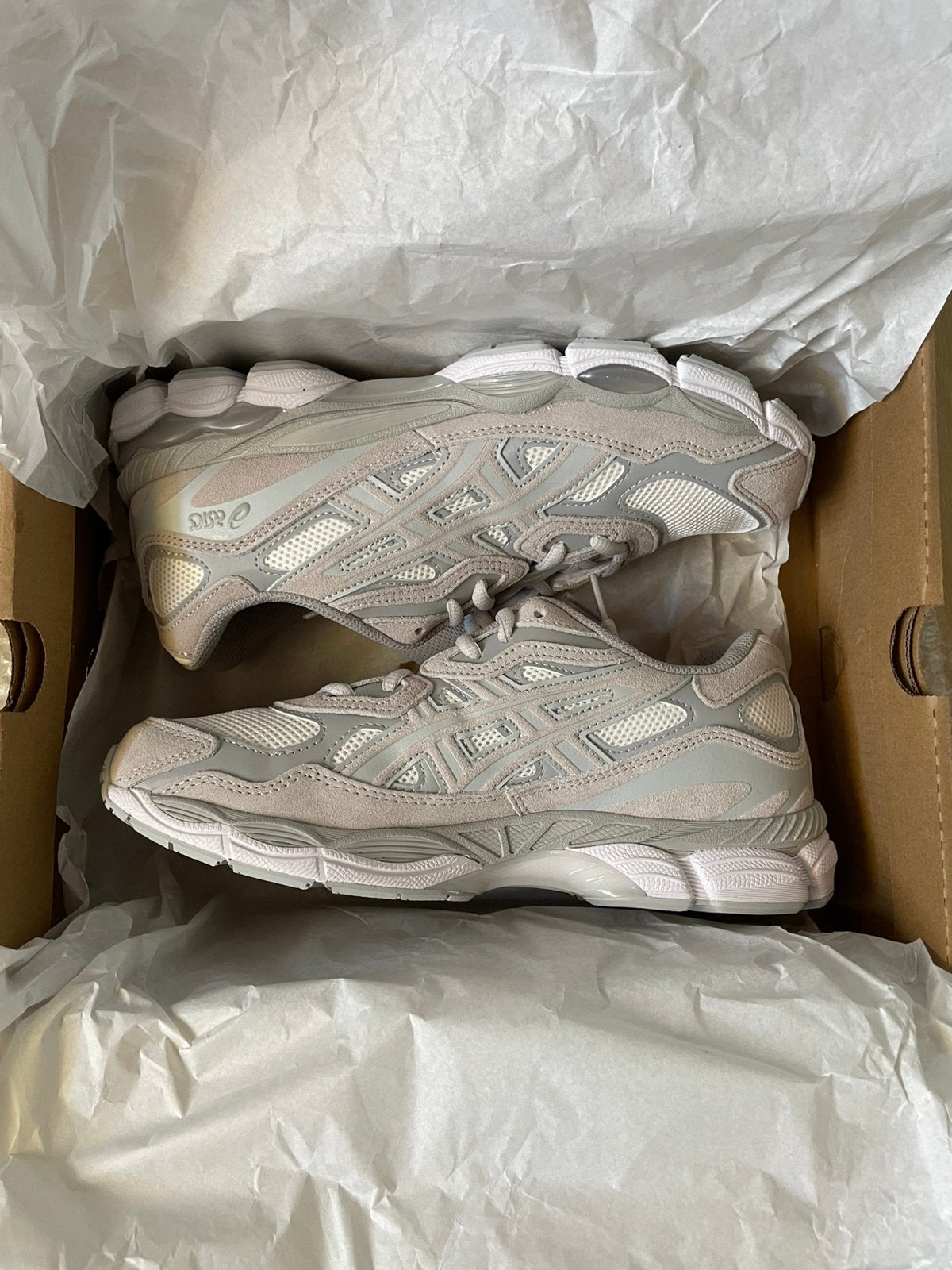 Asics GEL-NYC taille 42, Vêtements | Hommes, Chaussures, Comme neuf, Envoi, Chaussures de sport, Blanc