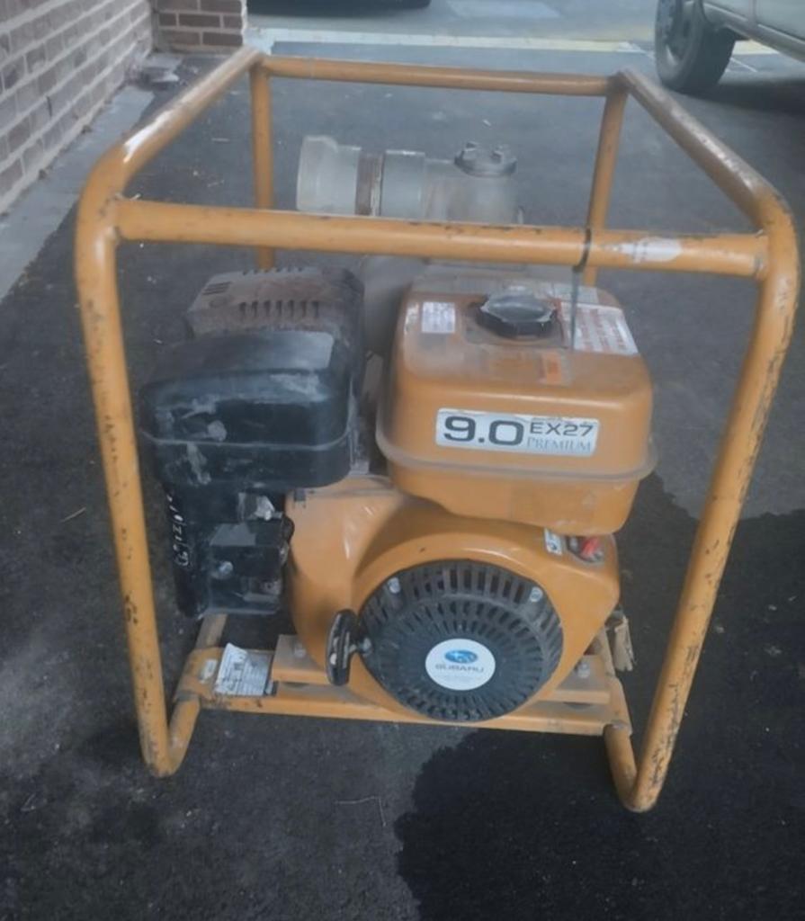 Motopompe thermique subaru 9cv, Jardin & Terrasse, Pompes à eau, Comme neuf, Enlèvement ou Envoi