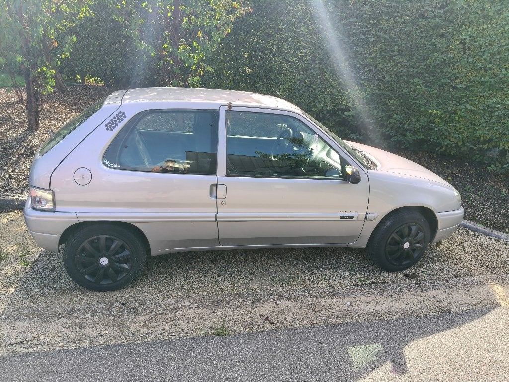 Citroën Saxo 1.1i benzine 1999, Auto's, Citroën, Voorwielaandrijving, Stof, Saxo, Handgeschakeld