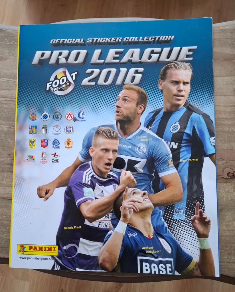 Panini album Vide empty football belge 2016, Enlèvement ou Envoi
