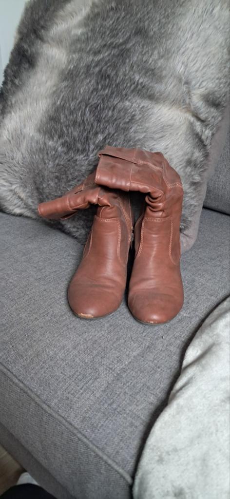 Bruine laarzen met hak, Ophalen, Hoge laarzen, Bruin, New shape