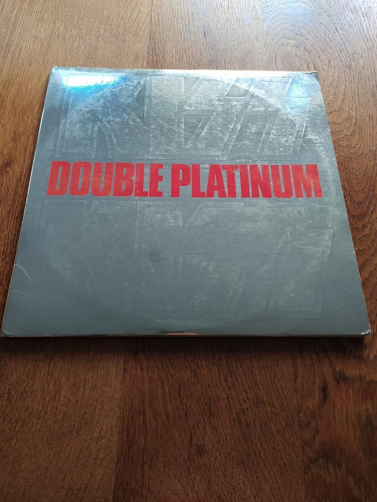 33 T dubbele vinyl Kiss (zolderopruiming), Gebruikt, Overige formaten, Ophalen of Verzenden, Dubbel-LP