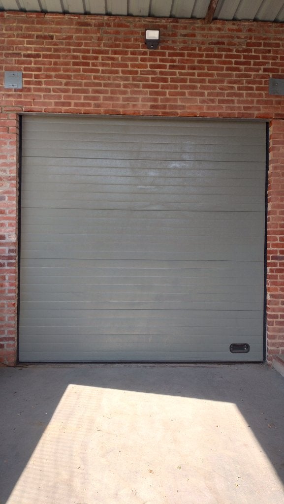 Grande porte sectionnelle garage / entrepôt, Bricolage & Construction, Volets, Utilisé, 200 cm ou plus, 200 cm ou plus, Autres couleurs