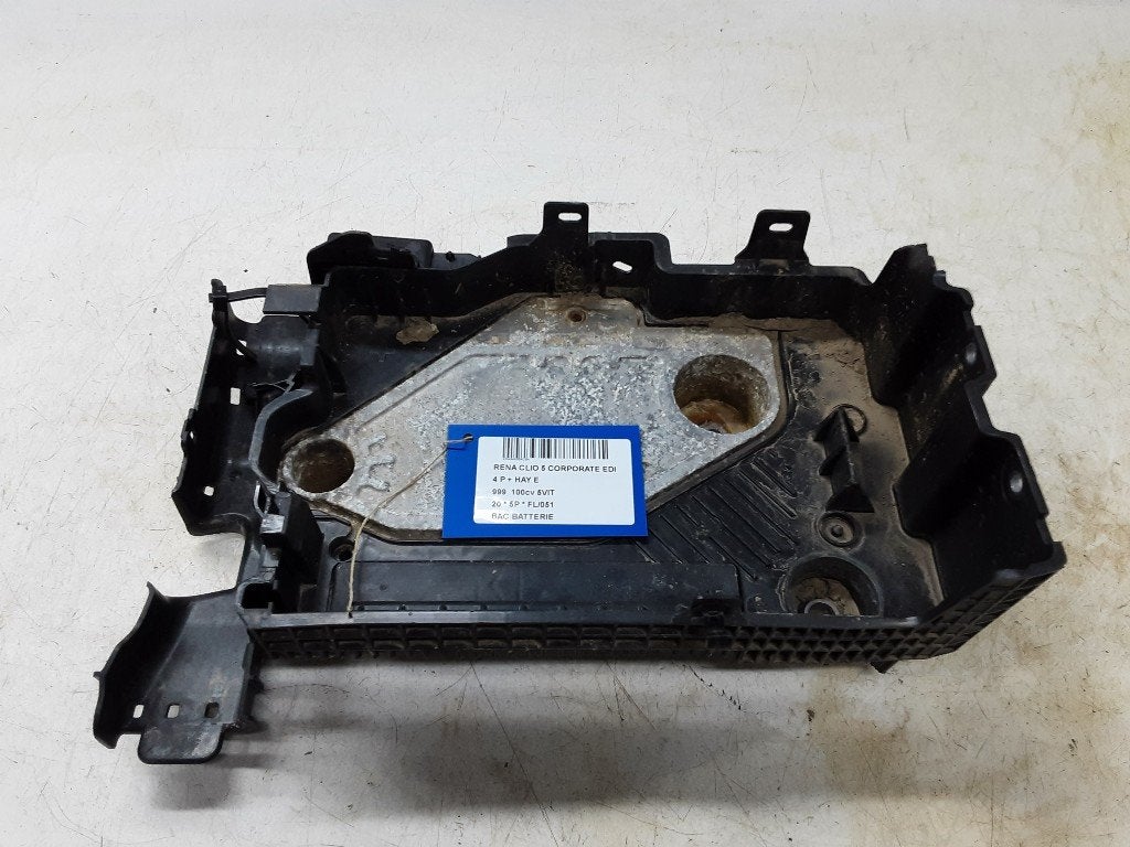 BAC A BATTERIE Renault Clio V (RJAB) (01-2019/-), Renault, Mevr. I. Hauben, Utilisé, Rue de l'Espoir 34 34
4030  GRIVEGNÉE, BE
