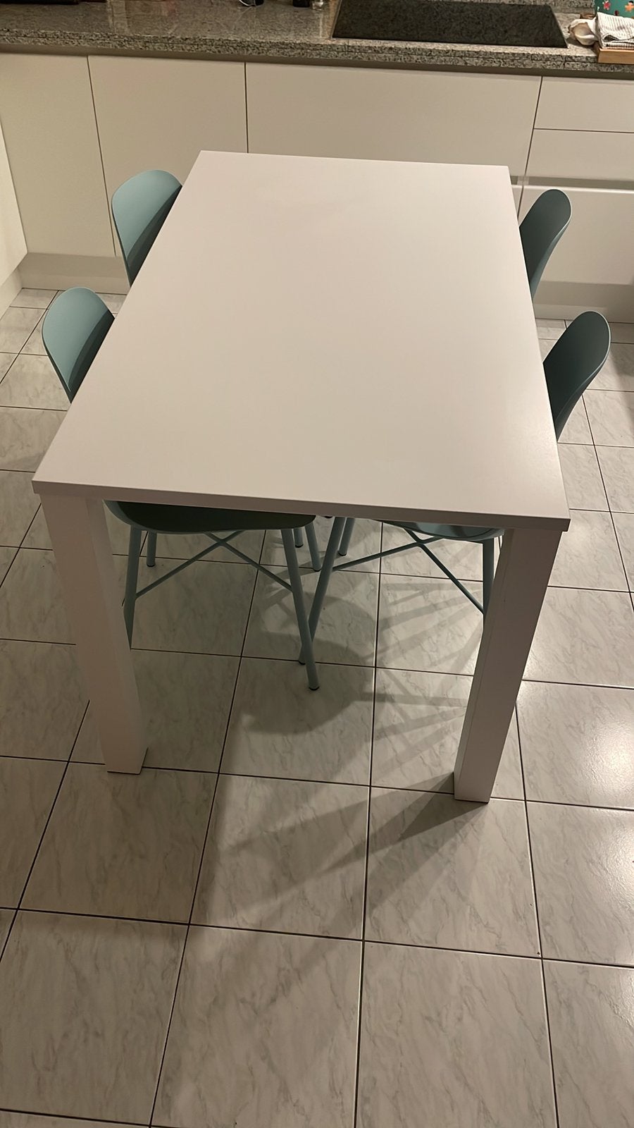 Keukentafel met 4 stoelen, Huis en Inrichting, Ophalen, Zo goed als nieuw, Vier personen