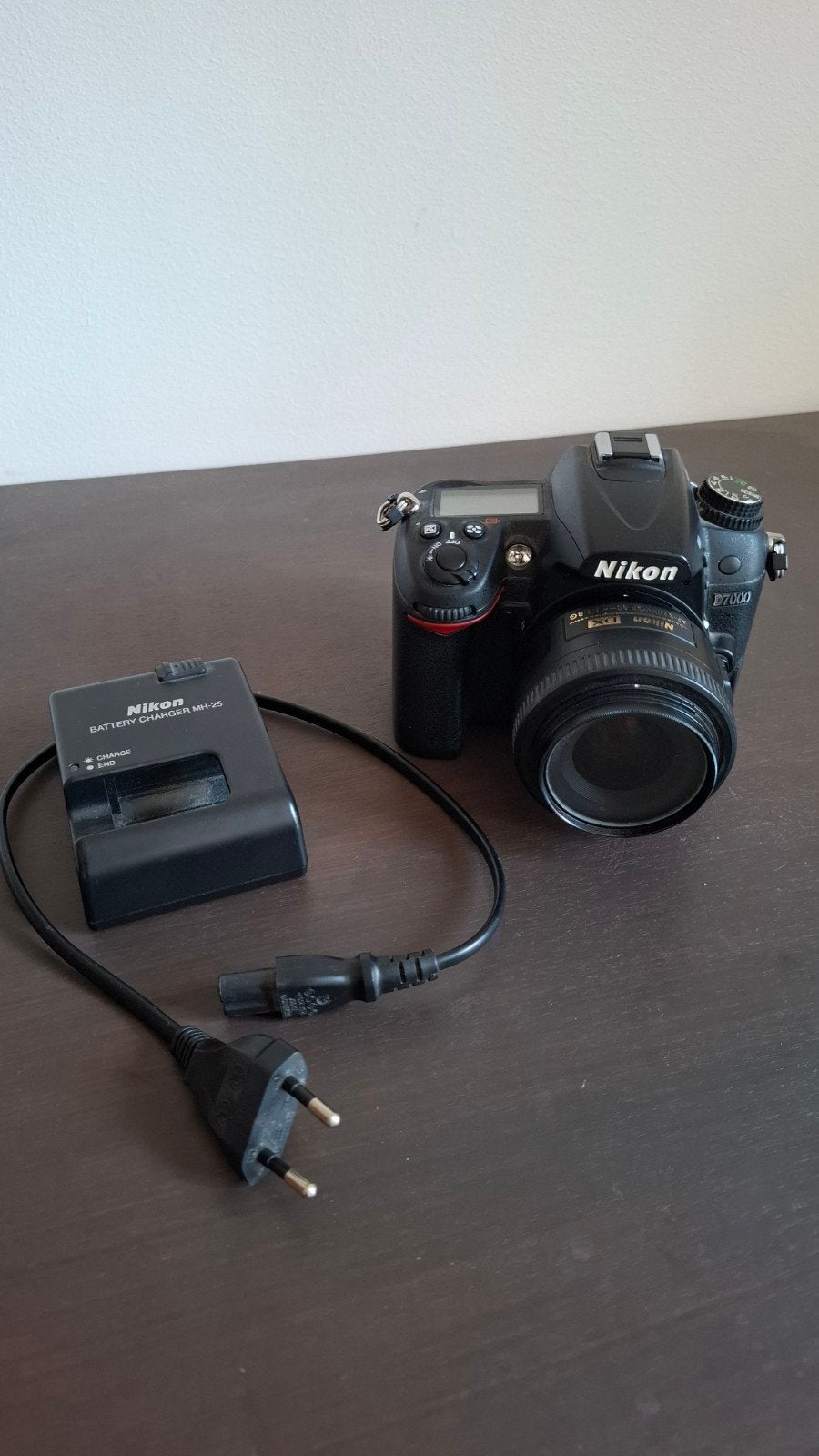 Nikon D7000 avec 35 mm f/1,8, TV, Hi-fi & Vidéo, Appareils photo numériques, Sans zoom optique, Enlèvement ou Envoi, Comme neuf