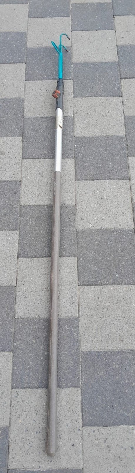 Gardena onkruid hark drietand, Ophalen