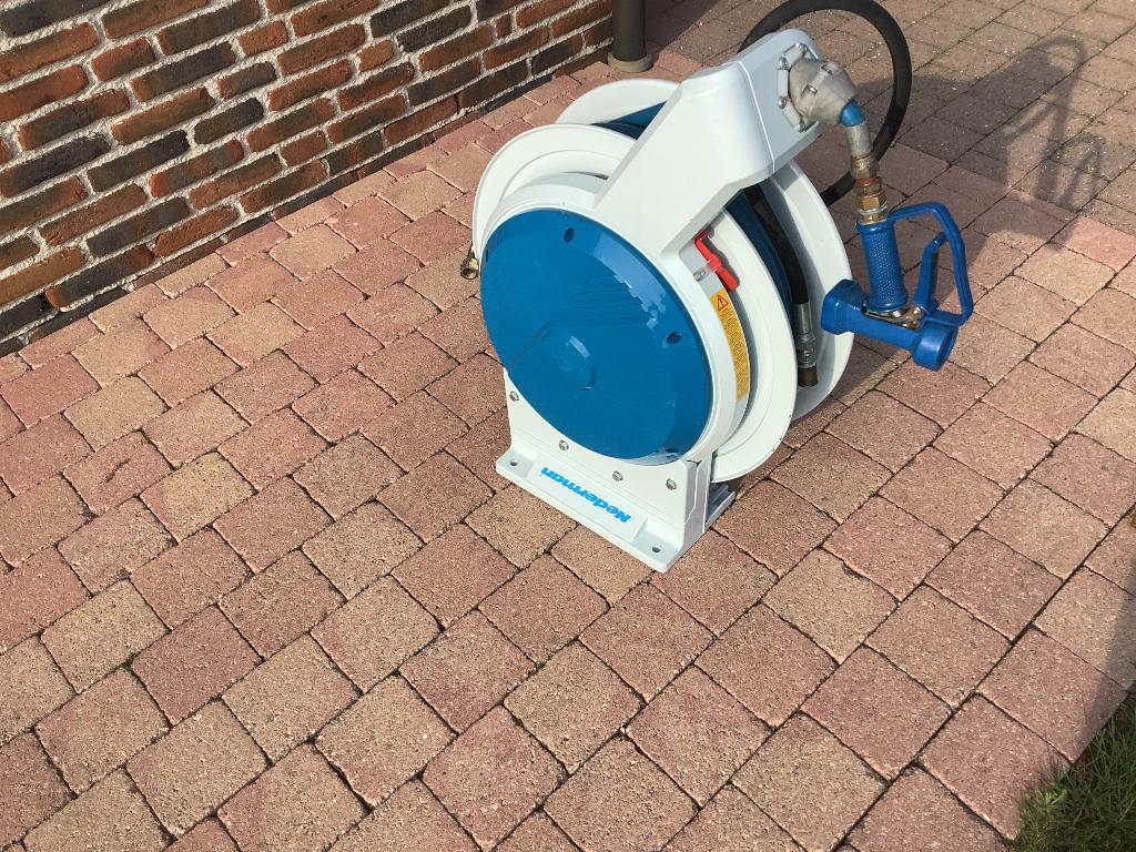Slanghaspel nederman, Ophalen