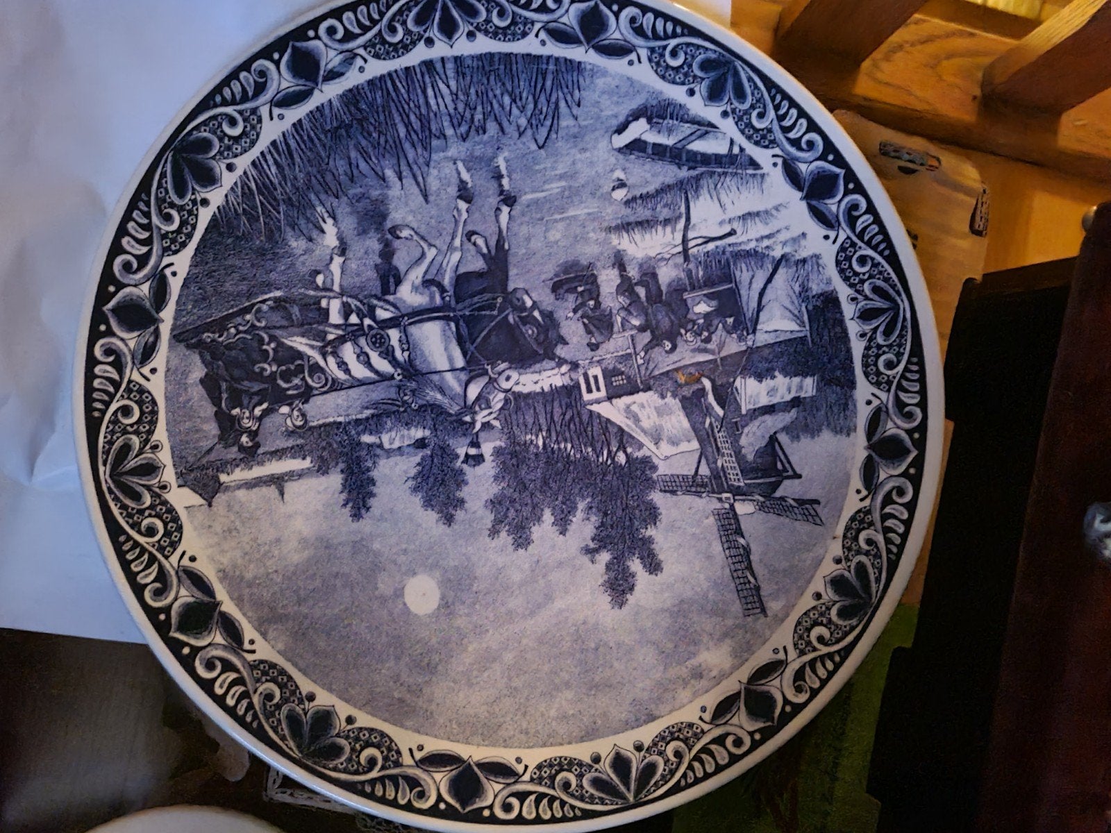 Delfts blauw charcuteriebord, Ophalen