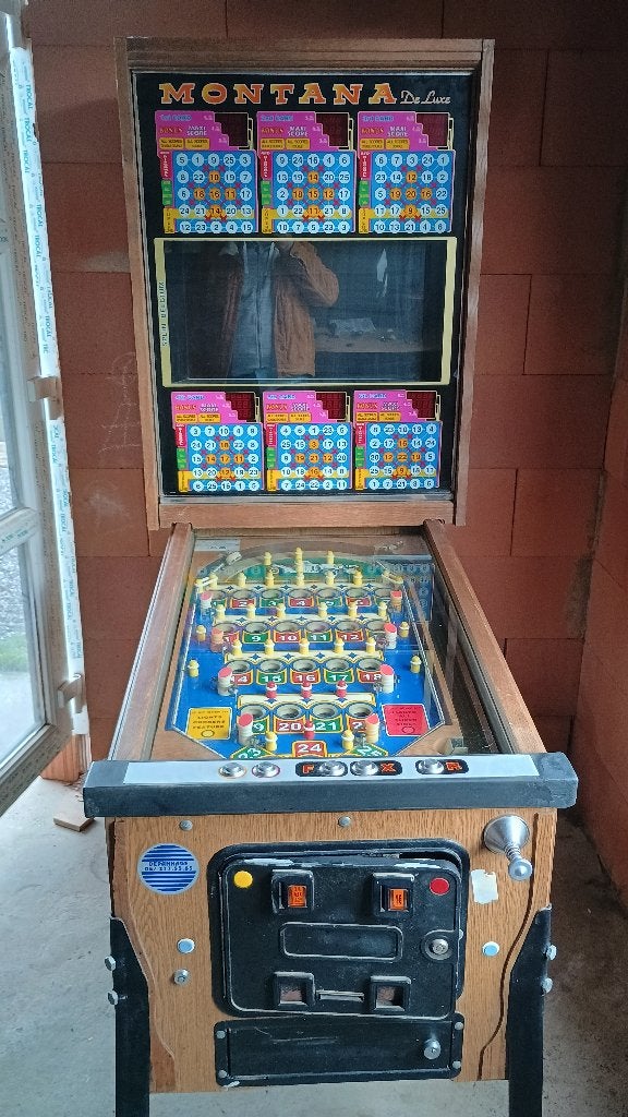Bingo Montana Deluxe Split, Collections, Enlèvement